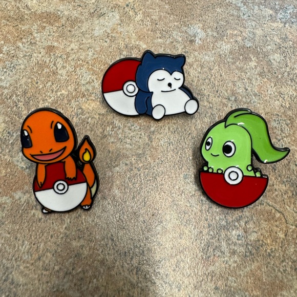 Pokemon Other - Pokemon Snorlax, Chikorita and Charmander with Pokéball